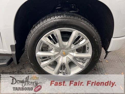 New 2026 Chevrolet Silverado 1500 High Country w/ High Country Premium Package image 17