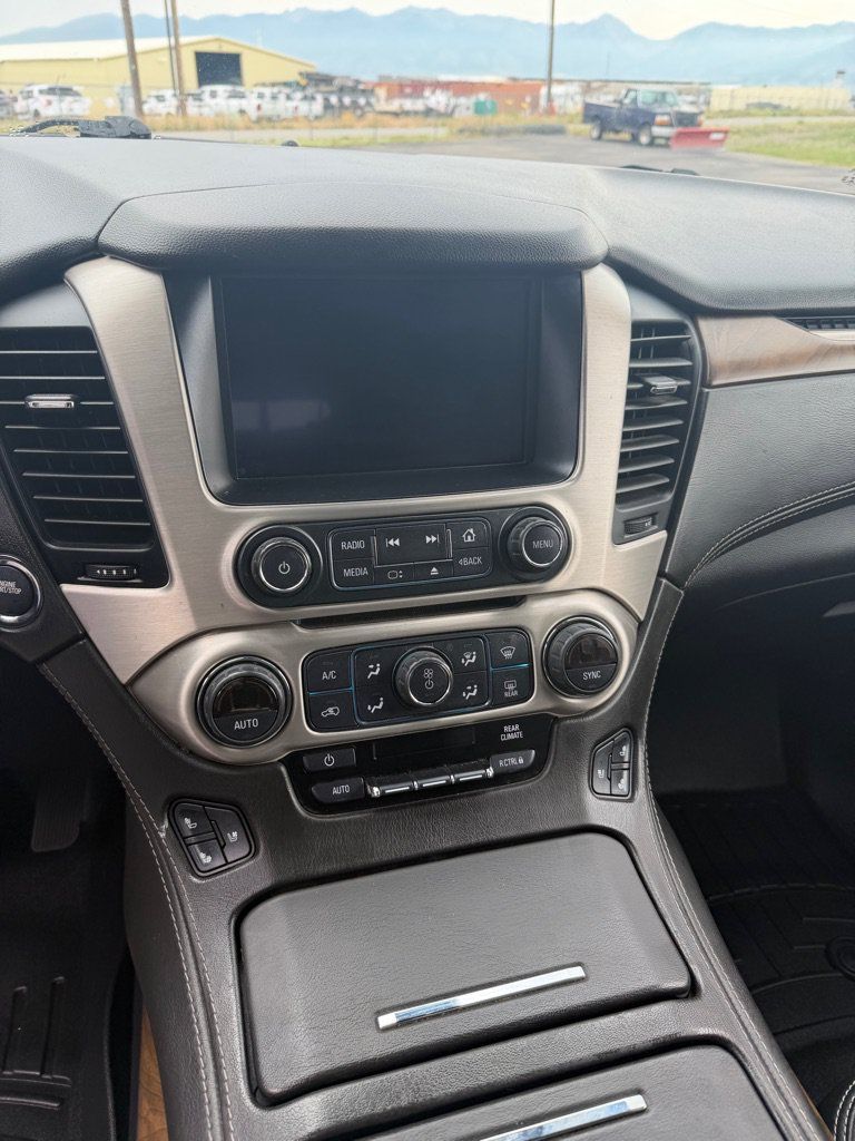 Used 2020 GMC Yukon XL Denali AWD/4WD image 15