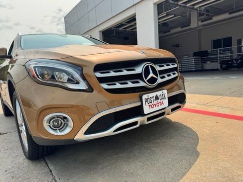 Used 2018 Mercedes-Benz GLA 250 4MATIC image 9