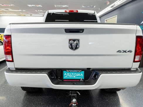 Used 2018 RAM 1500 Express AWD/4WD image 7