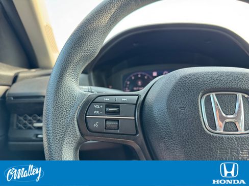 Certified 2023 Honda Accord EX image 16