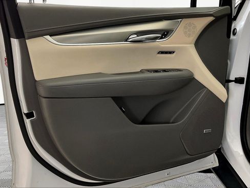 Used 2019 Cadillac XT5 Luxury FWD image 20
