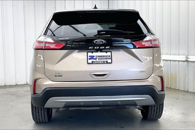 Used 2021 Ford Edge SEL w/ Convenience Package AWD/4WD image 4