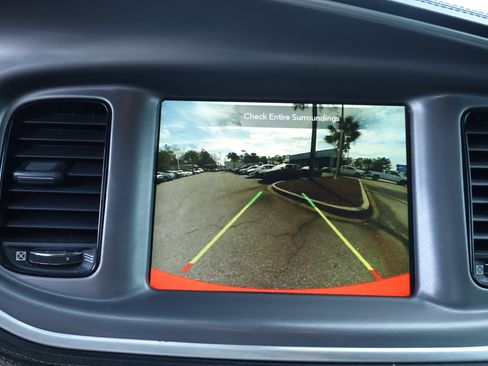 Used 2022 Dodge Charger SXT w/ Plus Group image 25