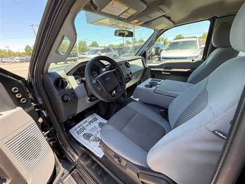 Used 2016 Ford F250 XL w/ XL Appearance Package AWD/4WD image 19