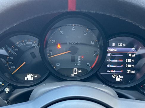 Certified 2018 Porsche 911 GT2 RS RWD image 30