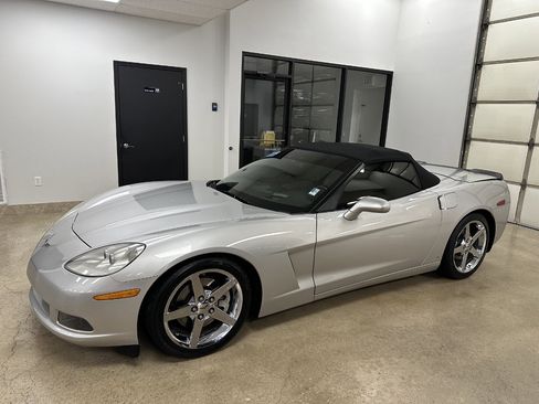 Used 2008 Chevrolet Corvette Convertible w/ Preferred Equipment Group image 7