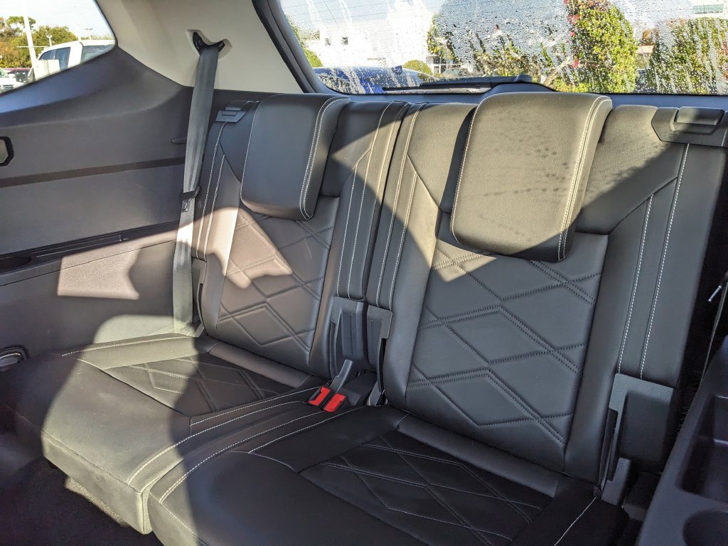Certified 2024 Volkswagen Atlas SE FWD image 18