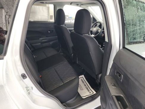 Used 2023 Mitsubishi Outlander Sport LE image 15