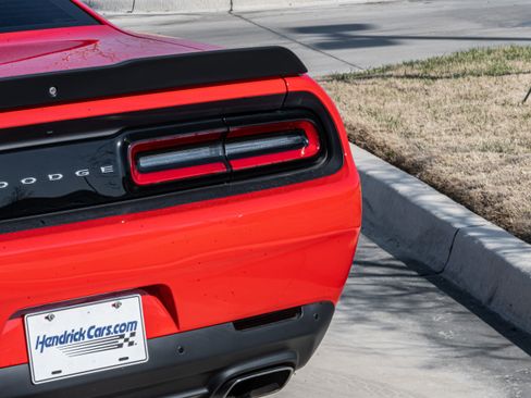 Used 2019 Dodge Challenger R/T Scat Pack w/ Shaker Package image 8