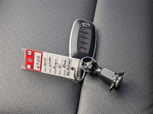 Certified 2024 Nissan Rogue SV w/ SV Premium Package image 18