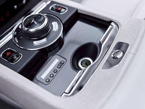 Used 2014 Rolls-Royce Wraith RWD image 78