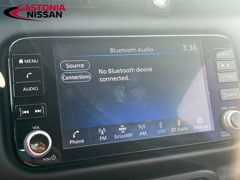 Used 2022 Nissan Kicks SR w/ Interior Electronics Package image 18