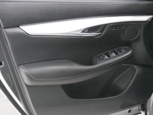 Used 2021 INFINITI QX50 Essential w/ Convenience Package image 12