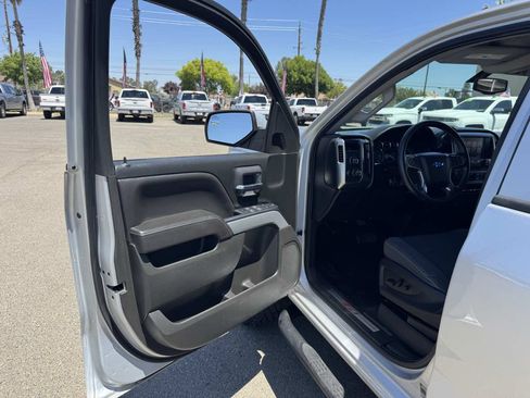Used 2018 Chevrolet Silverado 1500 LT w/ Texas Edition AWD/4WD image 22