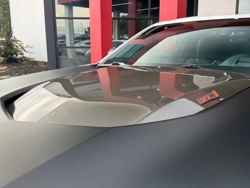 Used 2019 Chevrolet Camaro ZL1 RWD image 9