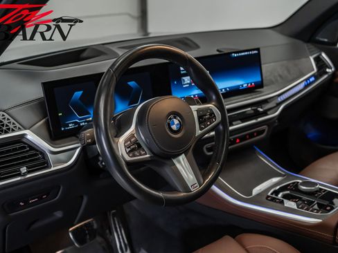Used 2024 BMW X5 xDrive40i w/ M Sport Package image 28