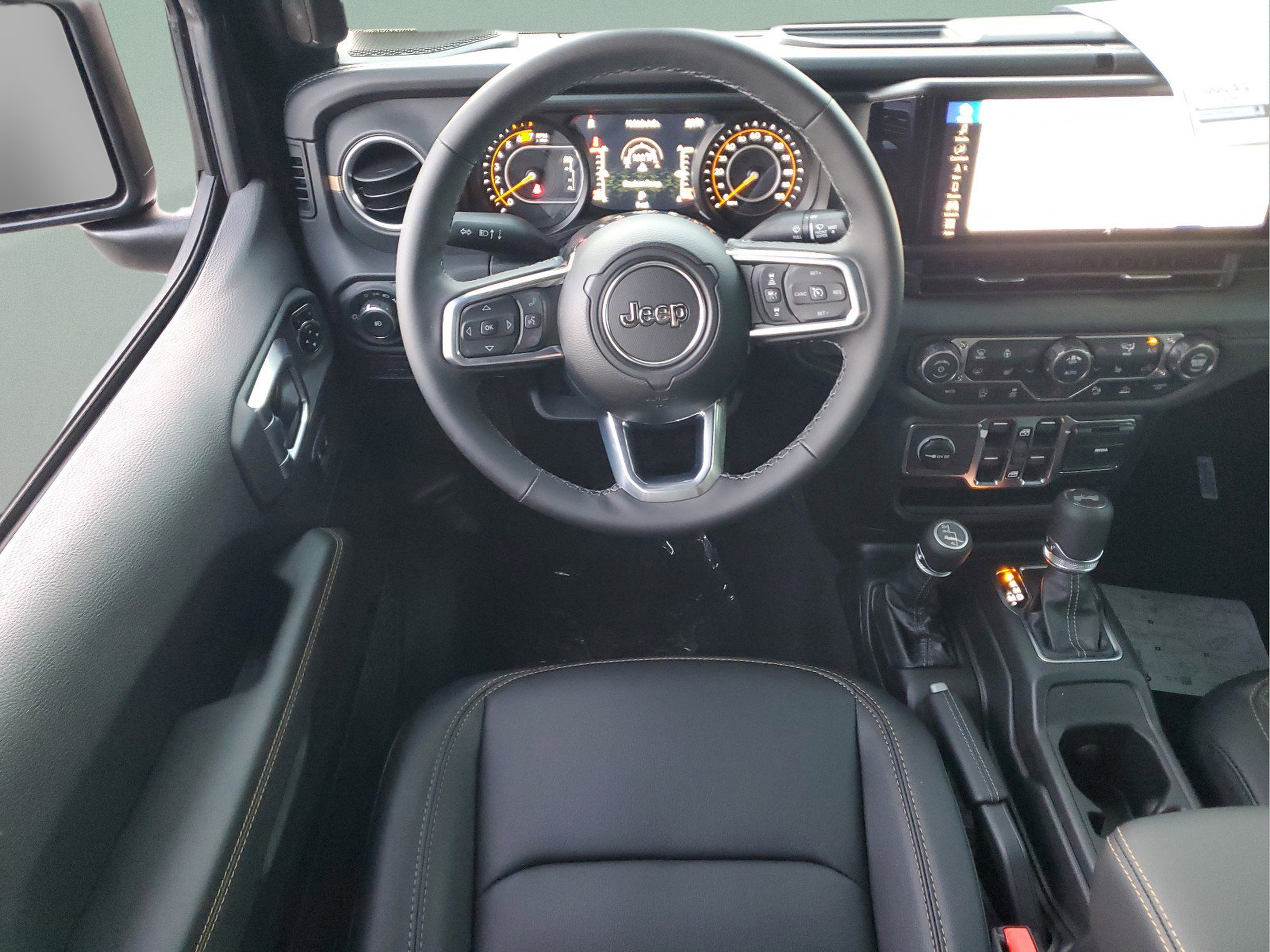 New 2026 Jeep Wrangler Unlimited Sahara AWD/4WD image 8