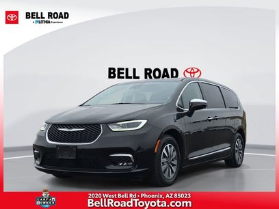 Used 2023 Chrysler Pacifica Limited