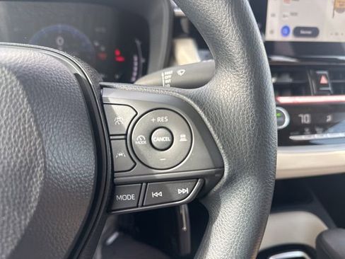 Used 2026 Toyota Corolla LE image 12