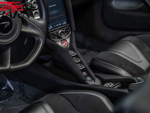 Used 2020 McLaren 720S Performance image 33