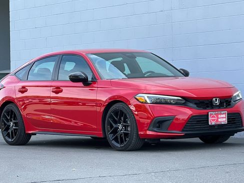Used 2023 Honda Civic Sport image 10