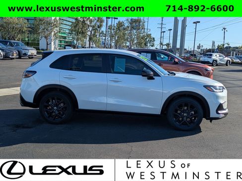 Used 2025 Honda HR-V Sport image 4