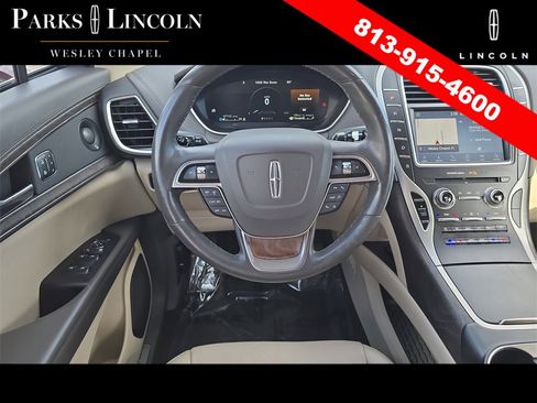 Used 2019 Lincoln Nautilus Reserve image 12