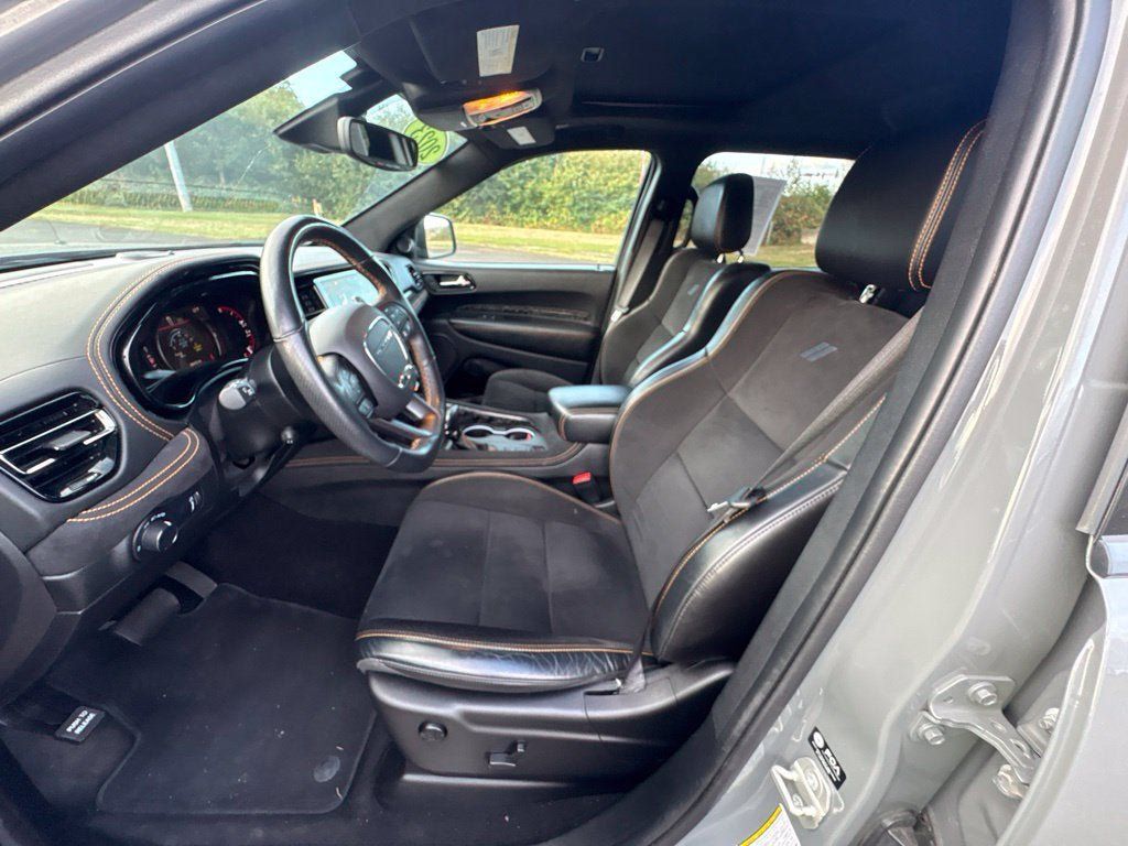 Used 2023 Dodge Durango R/T w/ Hemi Orange Plus Package AWD/4WD image 19