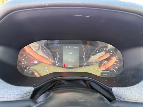 Used 2022 Jeep Compass Latitude w/ Sun and Sound Group image 15