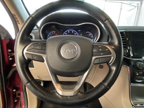 Used 2021 Jeep Grand Cherokee Limited AWD/4WD image 23