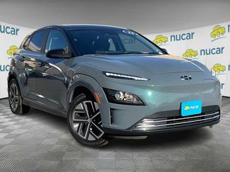 Used 2023 Hyundai Kona SE video 1