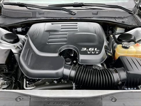 Used 2023 Dodge Charger SXT RWD image 31
