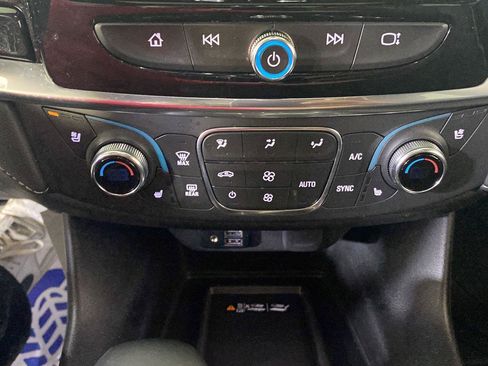 Used 2023 Chevrolet Traverse Premier w/ Redline Edition AWD/4WD image 10