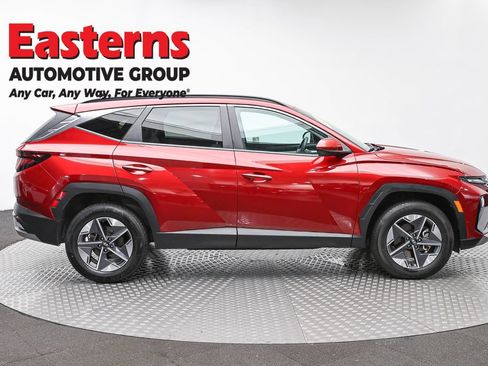 Used 2025 Hyundai Tucson SEL AWD/4WD image 4