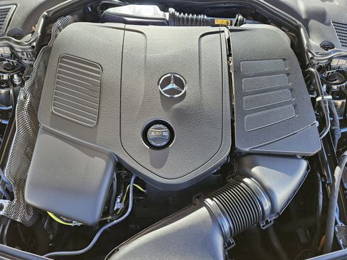 Certified 2025 Mercedes-Benz C 300 Sedan image 32