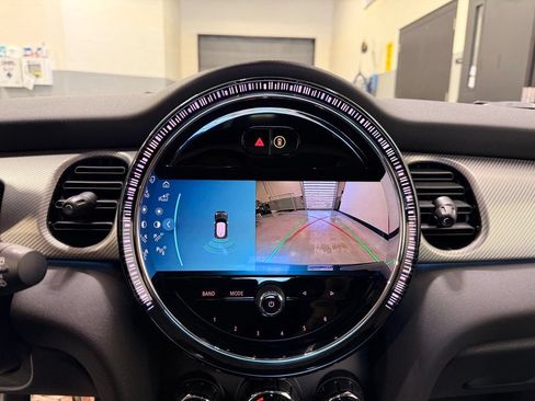 Certified 2024 MINI Cooper SE FWD image 17
