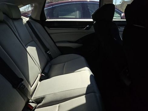 Used 2019 Honda Accord EX image 33
