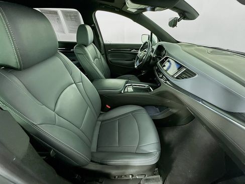 Used 2023 Buick Enclave Premium w/ Experience Buick Package FWD image 38