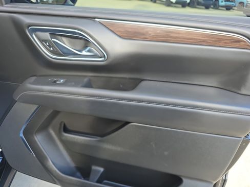 Used 2023 Chevrolet Tahoe LS image 16