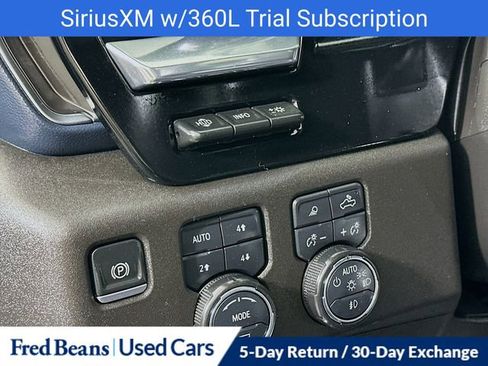 Used 2025 Chevrolet Silverado 1500 High Country image 12