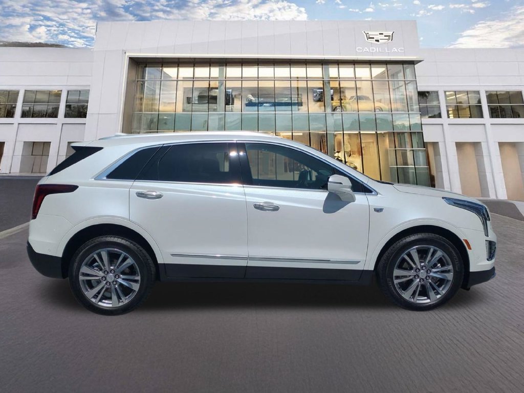 Used 2026 Cadillac XT5 Premium Luxury w/ Driver Assist Package AWD/4WD image 4