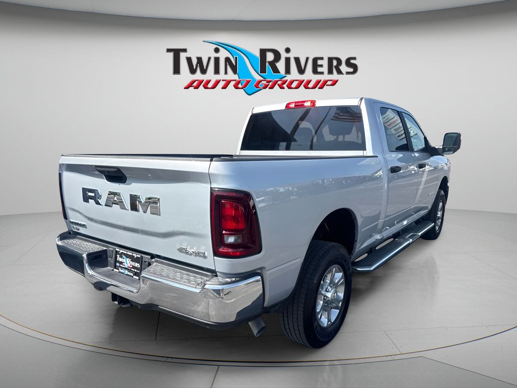 Used 2026 RAM 2500 Big Horn AWD/4WD image 4