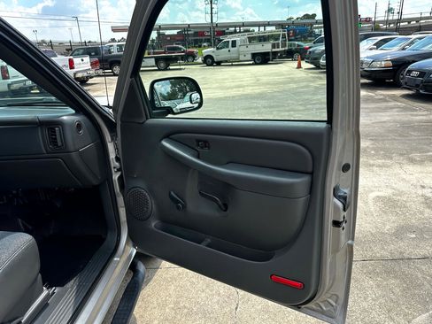 Used 2007 Chevrolet Silverado 1500 W/T image 24