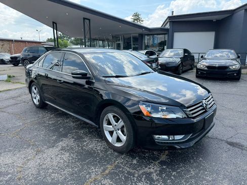 Used 2015 Volkswagen Passat 1.8T S FWD image 10