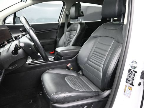 Used 2024 Kia Sportage SX FWD image 2