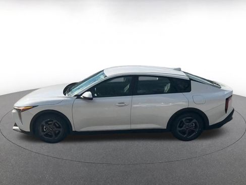 Used 2025 Kia K4 FWD image 9