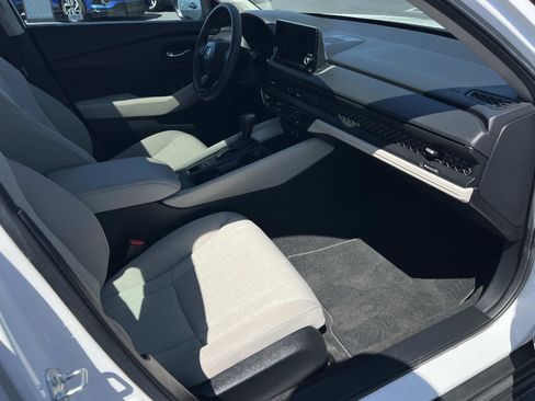 Certified 2025 Honda Accord SE image 29