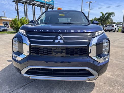 New 2025 Mitsubishi Outlander SE FWD image 8