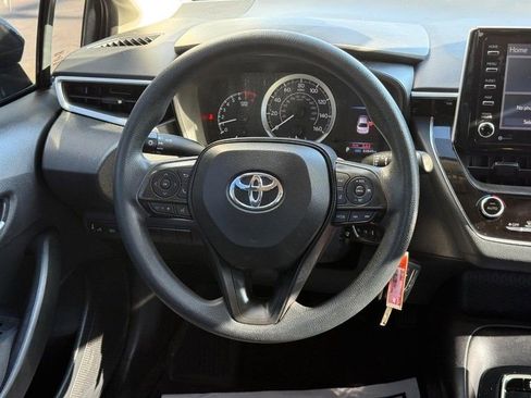 Used 2021 Toyota Corolla LE image 14